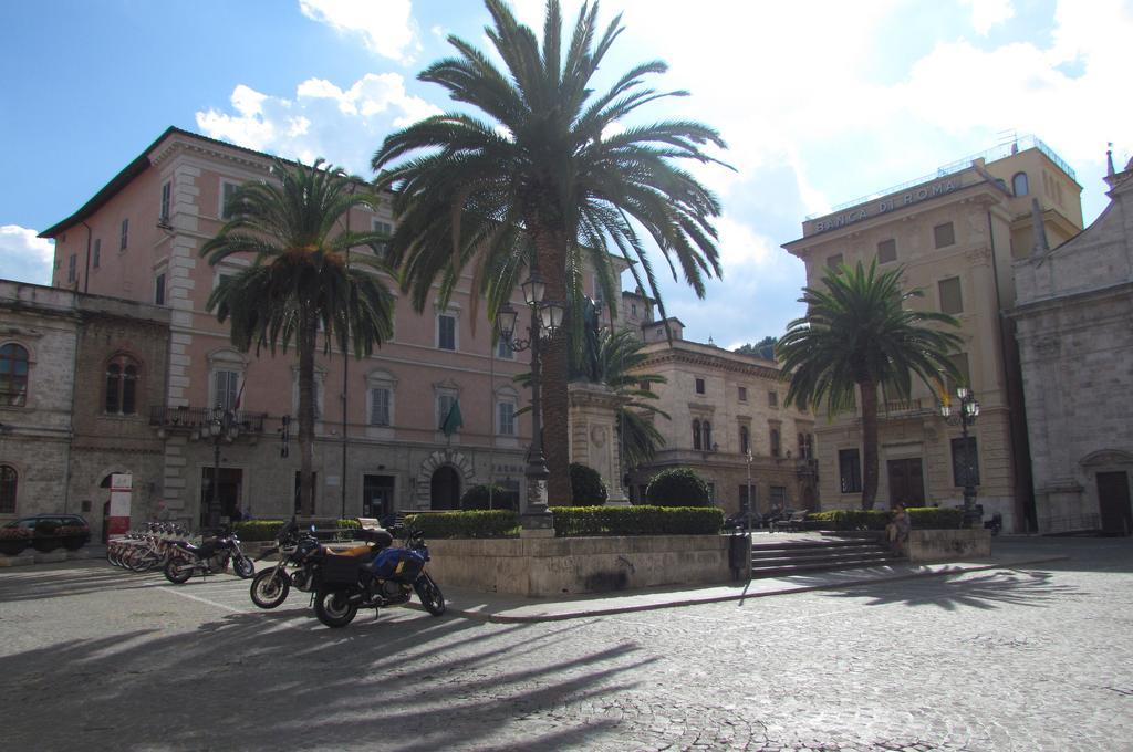 Ferienwohnung Dietro Piazza Ascoli Piceno Exterior foto