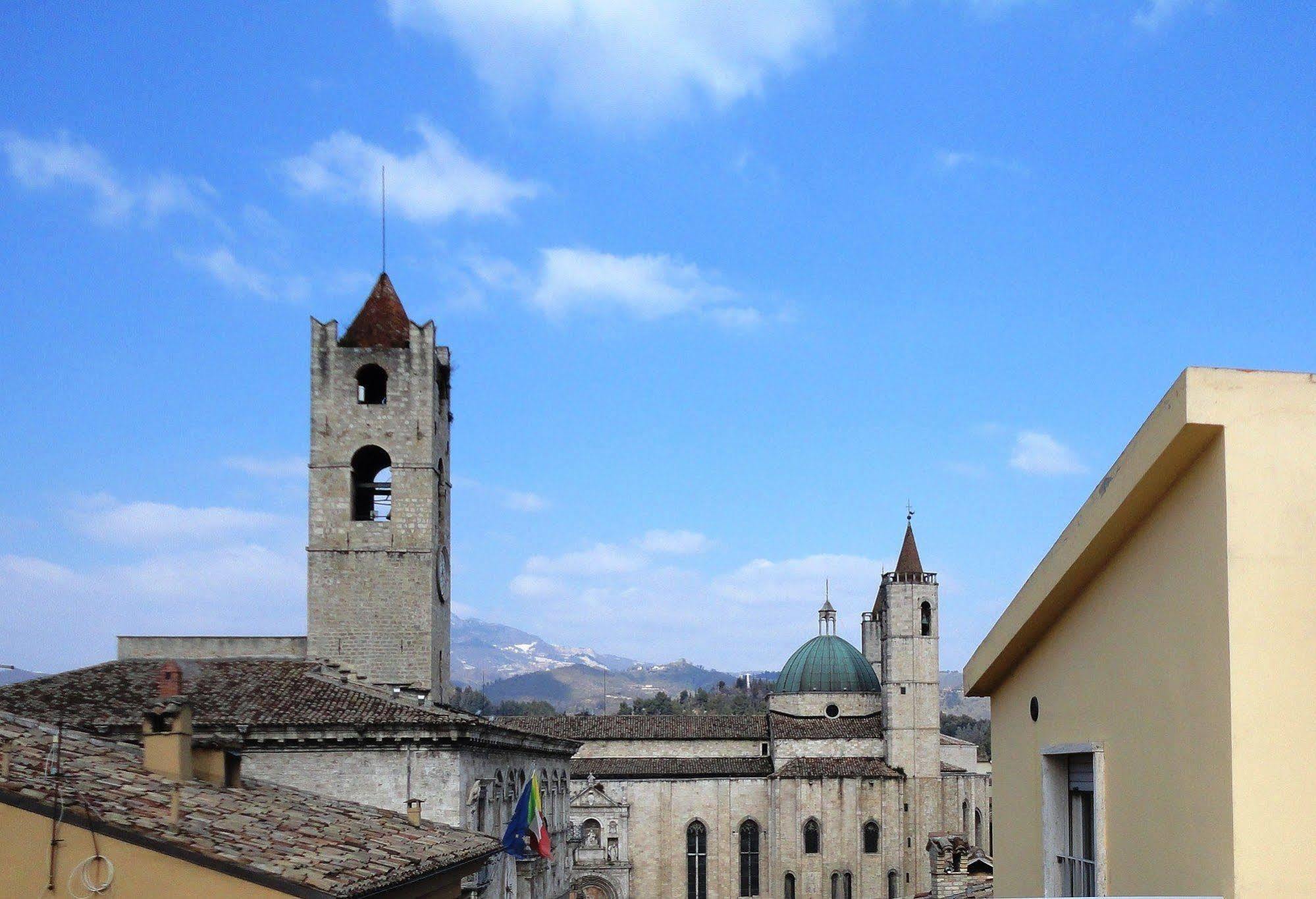 Ferienwohnung Dietro Piazza Ascoli Piceno Exterior foto